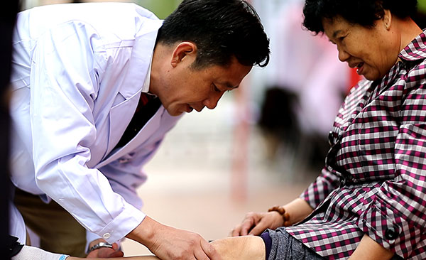 zhangyakui.jpg zhangyakui.jpg