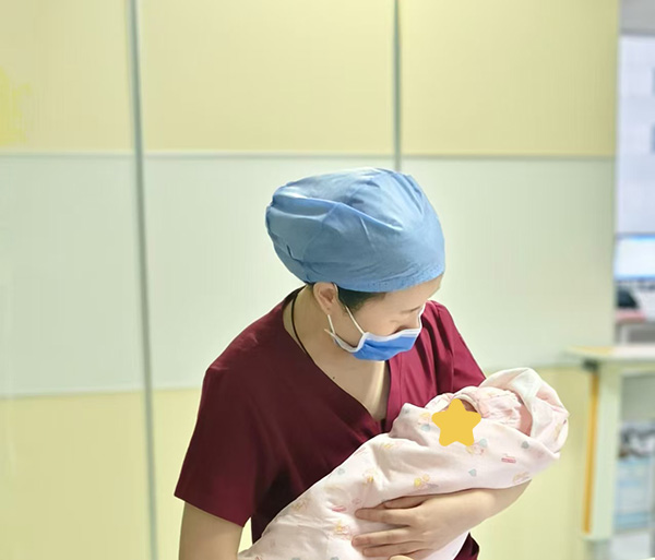 产科迎接新生命.jpg 产科迎接新生命.jpg