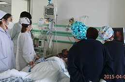 RICU床旁胃镜检查